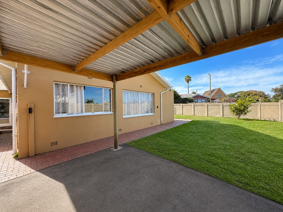 4 Bedroom Property for Sale in Gonubie Eastern Cape